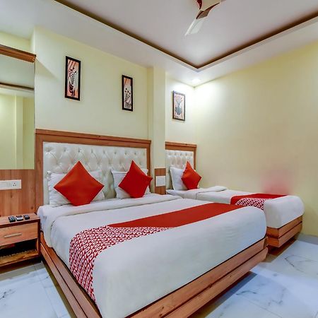 Hotel Sarthak Palace - By Pooja Hospitality Nueva Delhi Exterior foto