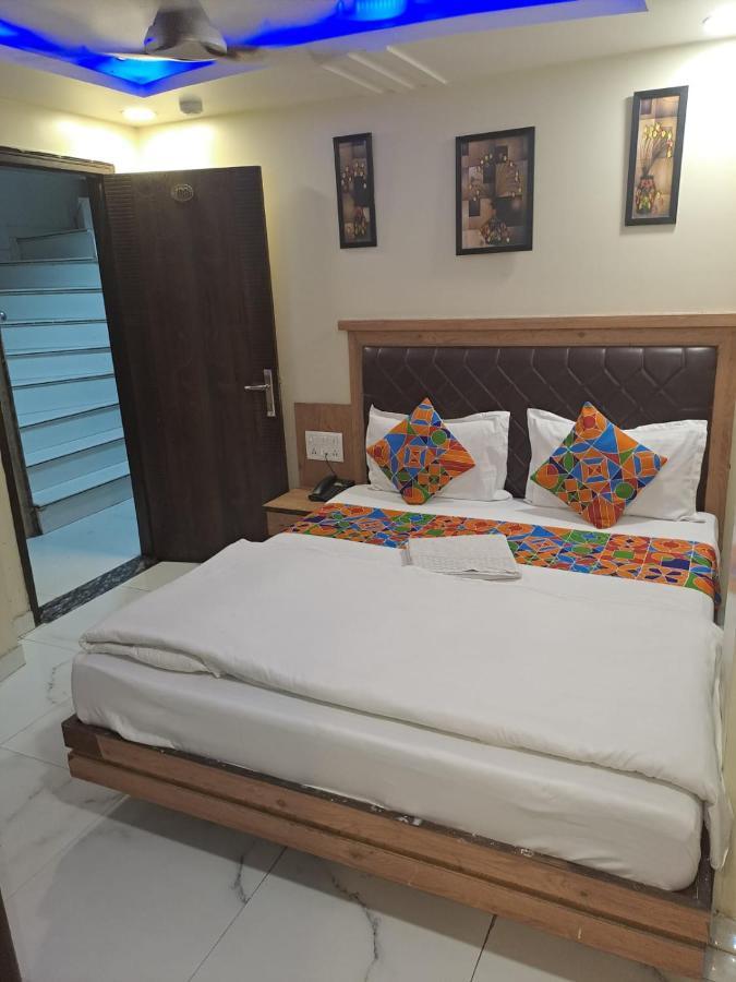 Hotel Sarthak Palace - By Pooja Hospitality Nueva Delhi Exterior foto