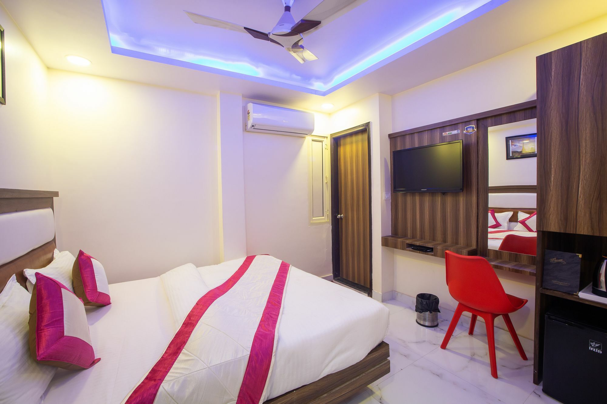 Hotel Sarthak Palace - By Pooja Hospitality Nueva Delhi Exterior foto