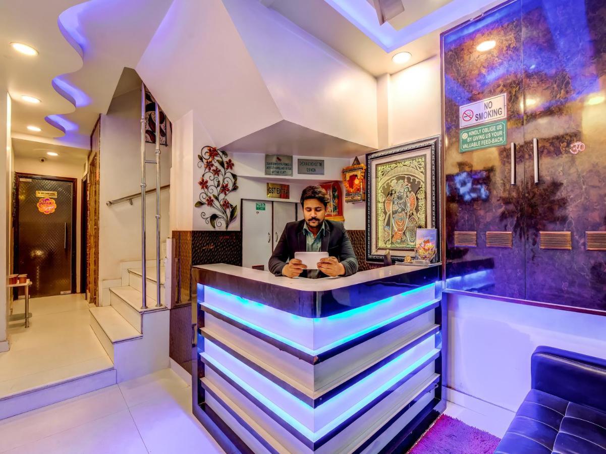 Hotel Sarthak Palace - By Pooja Hospitality Nueva Delhi Exterior foto