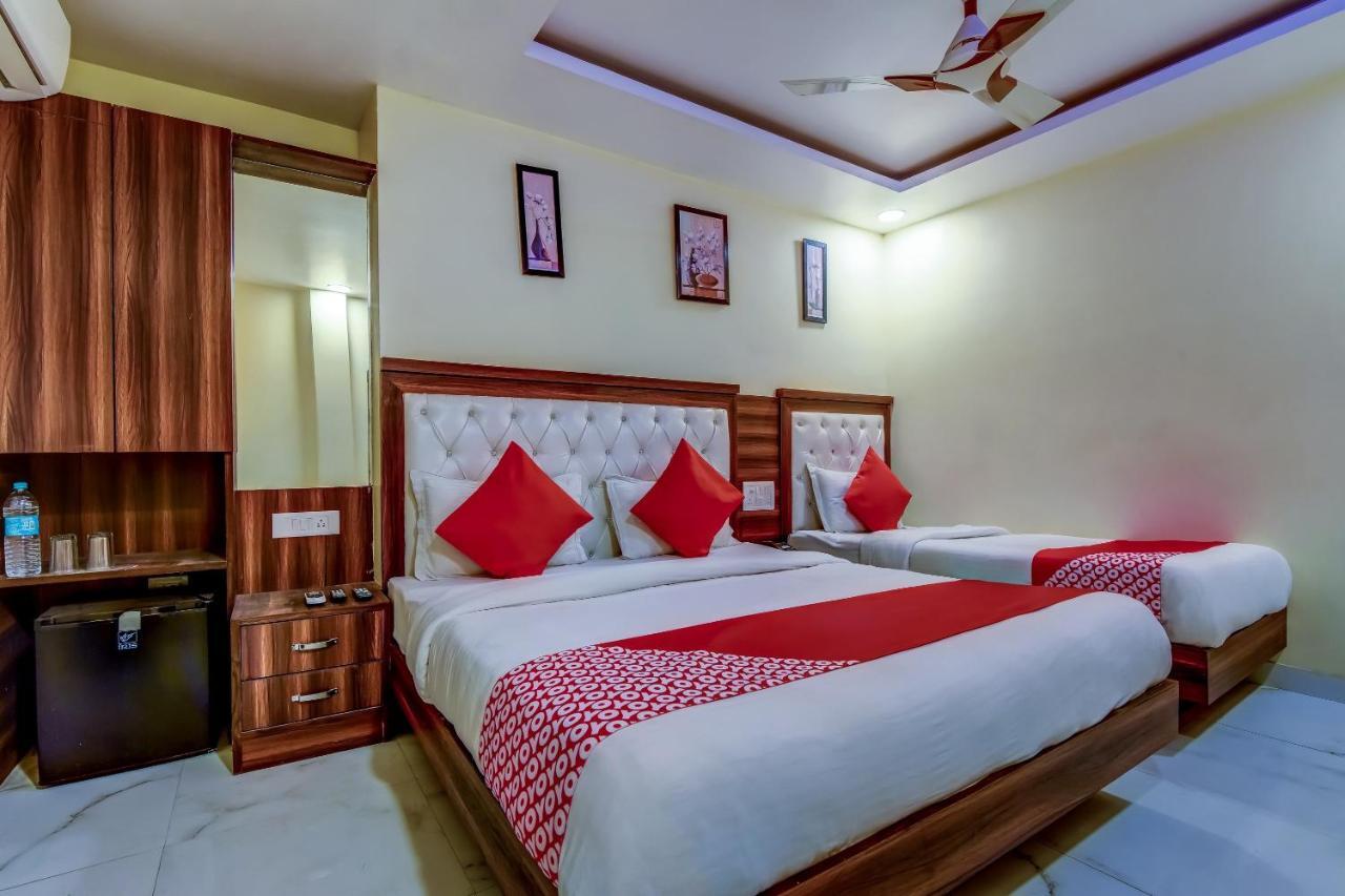 Hotel Sarthak Palace - By Pooja Hospitality Nueva Delhi Exterior foto
